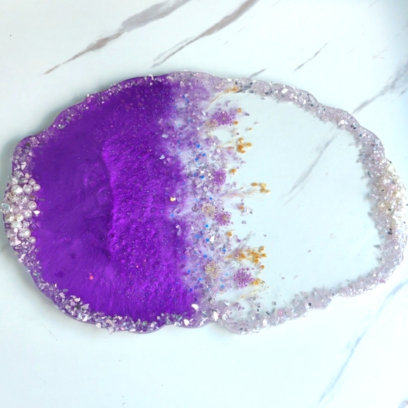 Made to Order Handmade Dried Flowers Decorative Resin Tray - Picture 3 of 5